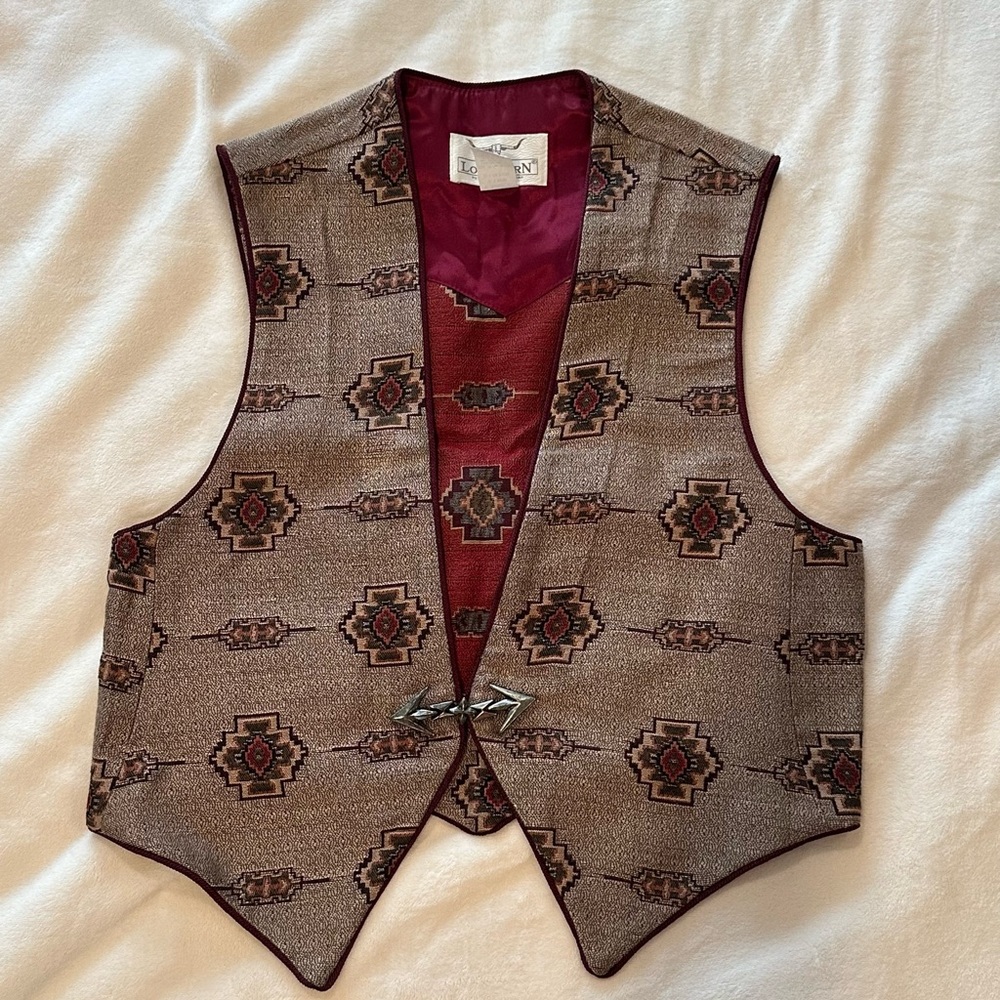 Longhorn - Men's Patterned Vest with Burgundy Accents